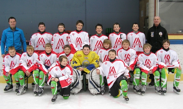 Huben besiegt den UEC Sparkasse Lienz klar mit 0:9 und zieht ins Finale ein.