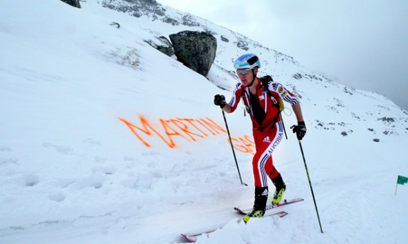 "Martin Gas" steht in den Schnee der Hohen Tauern geschrieben. Vizestaatsmeister Martin Weisskopf hielt sich an den Tipp. Foto: Alexander Lugger