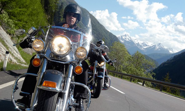 Am Montagfrüh donnern die Harleys auf ihrer Charitytour  über den Felbertauern nach Nordtirol.