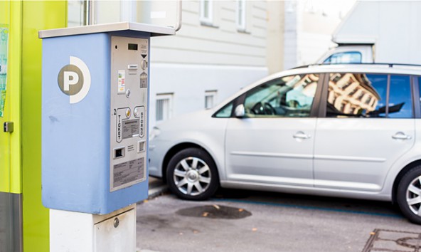 Zu den 23 alten kommen neun neue Automaten. Alle zusammen werden für die selbe Parkdauer mehr Geld schlucken.