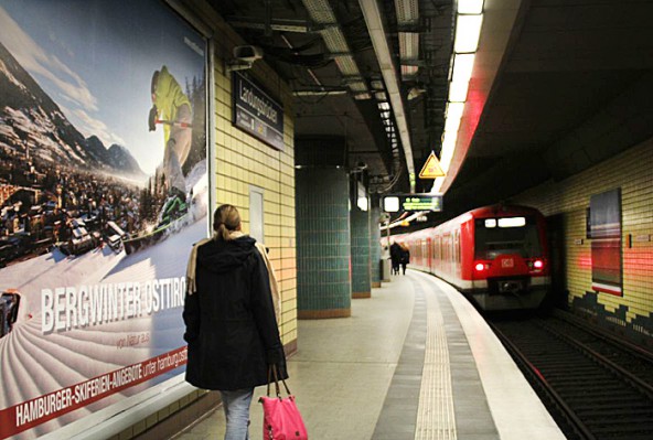 Der Großteil der Osttirol-Plakate ist in S-Bahnhöfen affichiert.