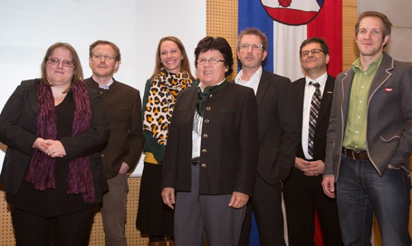 Von links: Manuela Gritzer, Martin Duiemling, Barbara Nussbaumer, Elisabeth Bachler, Oskar Januschke, Reinhard Lobenwein und Michael Hohenwarter. Sie leiten die Arbeitsgruppen der "Vordenker für Osttirol". 