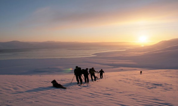 Wer einmal hier war, kehrt immer wieder zurück: Spitzbergen. Foto: Alpincenter