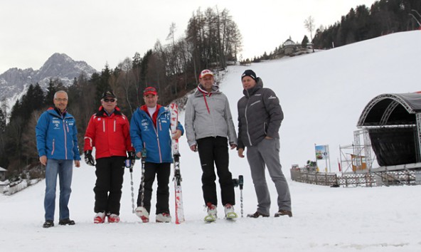 v.l.n.r.: OK-Chef Werner Frömel, FIS-Delegierte Gorazd Bedrac, Klaus Hofstätter (Lienzer Bergbahnen) und Rupert Steger vom ÖSV. Foto: Werner Moritz