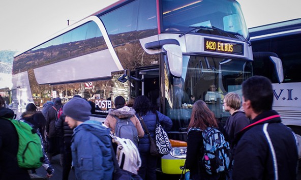 Post AG und Ötztaler Verkehrsgesellschaft betreiben derzeit den Doppelstock-Verkehr zwischen Lienz und Innsbruck. Er wird auf acht Jahre neu ausgeschrieben. Foto: VVT