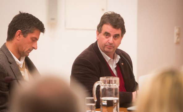 Stephan Tagger und Meinhard Pargger sprechen sich für den Erhalt der Unterstufe des BG/BRRG-Lienz aus. Foto: Brunner Images