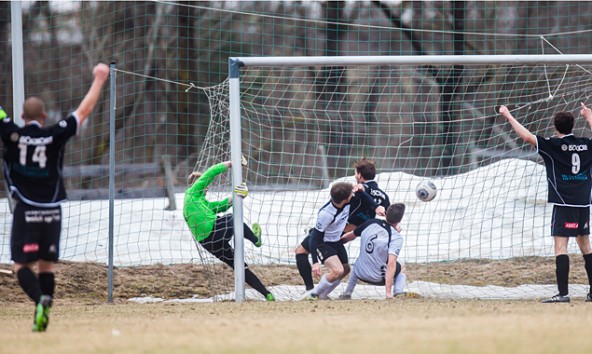 Der FC-WR spielte "daheim" in Oberdrauburg und hatte gegen Lendorf das Nachsehen. Foto: Brunner Images