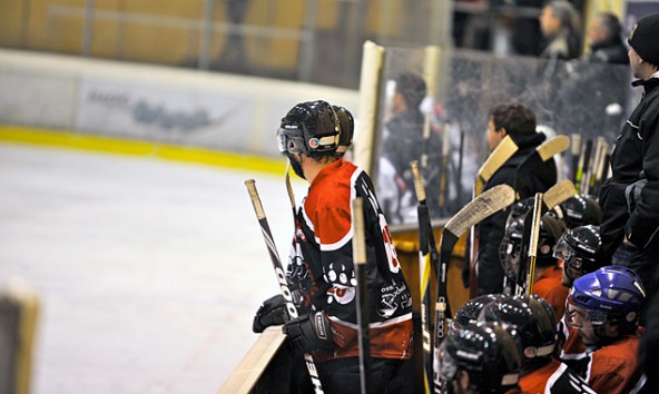 Die Icebears Toblach warten vergeblich auf die Wölfe aus Klagenfurt. Foto: Anton Oberhammer