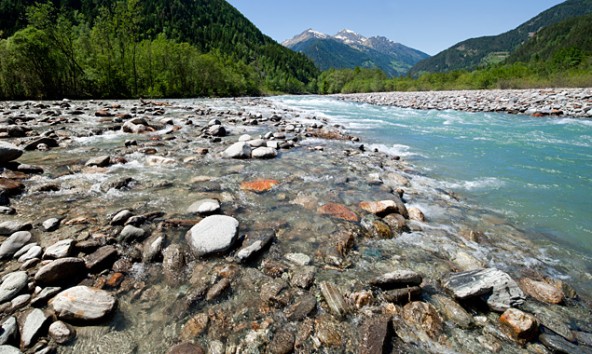 Fast alle Signale stehen auf "Stopp" für ein Kraftwerk am Gletscherfluss Isel in Osttirol. Foto: Wolfgang C. Retter