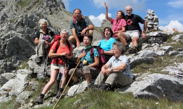 Spaß und Freude in der Gemeinschaft verspricht das Bildungshaus bei der Veranstaltungsreihe "Jodeln & Singen im Mai beim Abendspaziergang". Foto: Bildungshaus Osttirol