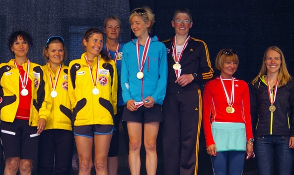 Fünfmal Gold eine Bronzemedaille gab es für das Damenteam der Sportunion Lienz bei der Tiroler Meisterschaft über zehn Kilometer Straßenlauf. Foto: LG Itter-Feller