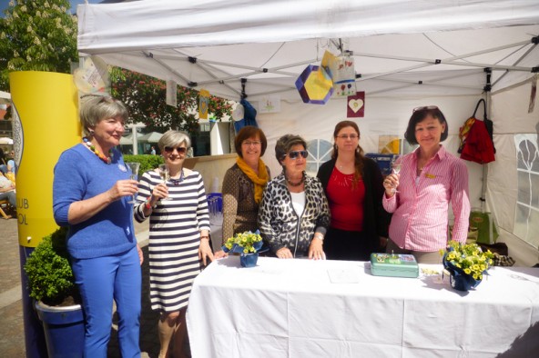 Der Soroptimist Club Lienz unterstützt in Not geratene Mütter aus Osttirol, v.l. Herthy Frey, Annunziata Ortner, Gudrun Kupferschmied, Hanny Idl, Gianna Pinna, Christine Seirer.