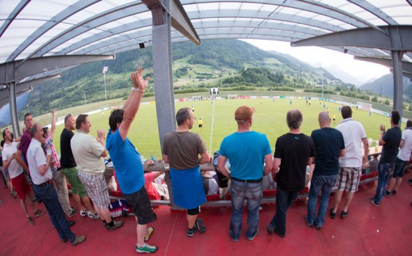 Die fans auf der Bühne hatten Grund zum Jubel. Matrei hat nach wie vor gute Aufstiegschancen.