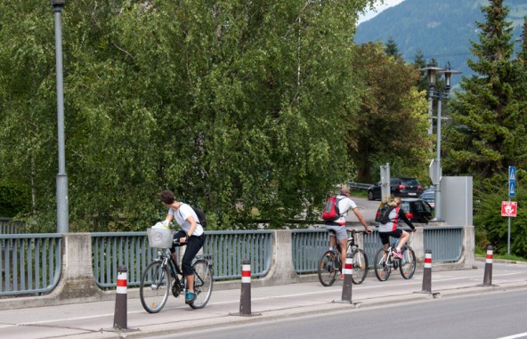 Kein Zufall. "Radeln gegen die Regeln" ist vor allem entlang der Amlacherstraße eher die Regel als die Ausnahme.