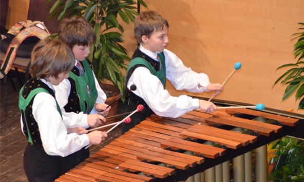 Beitragsbild-Musik-in-kleinen-Gruppen