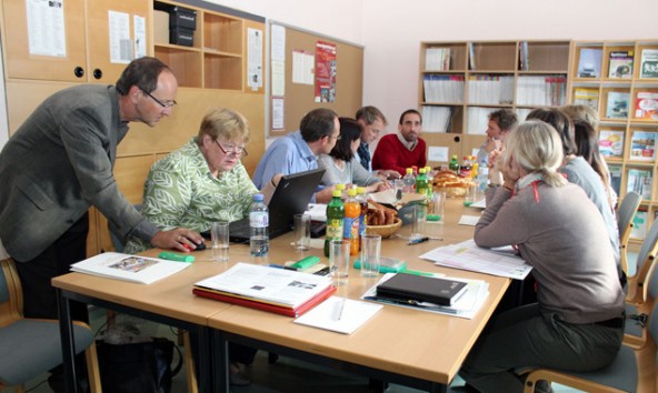 Roland Rossbacher (links) koordiniert die Europa-Aktivitäten des Lienzer Gymnasiums.