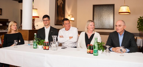 Die wichtigsten Player beim  Deal um Stadtsaal und Sonne: Maklerin Slike Steiner, Steuerberater Bernhard Dobernik, die Käufer Gerard und Cathinka van Tongeren-Hylkema und Verkäufer Günther Wimmer.