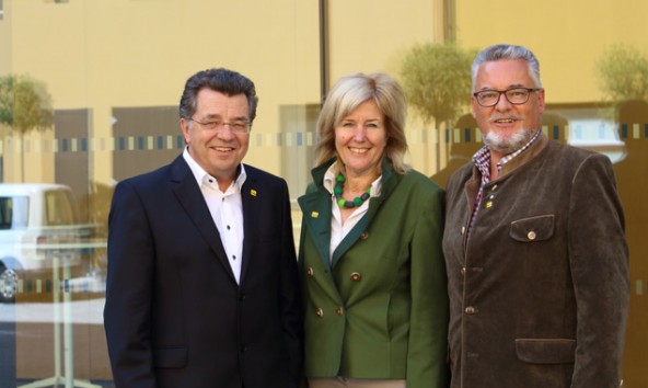 Hans Lindenberger, Maria Zwölfer und Josef Schett (von links) geraten parteiintern unter Druck und kontern mit dem Staatsanwalt.