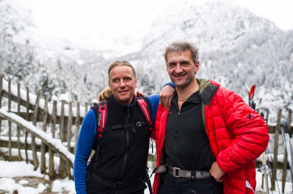 Blind Climber Andy Holzer (links) und Skyrunner Christian Stangl nach einer gemeinsamen Tour vor der Dolomitenhütte.