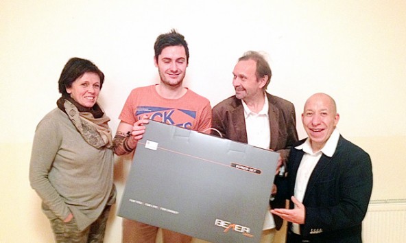 Im Bild von links: Christine Walder, Thomas Walder, Markus Mader (MET Praxis Nikolsdorf) und Markus Grabner von der Firma Beder.