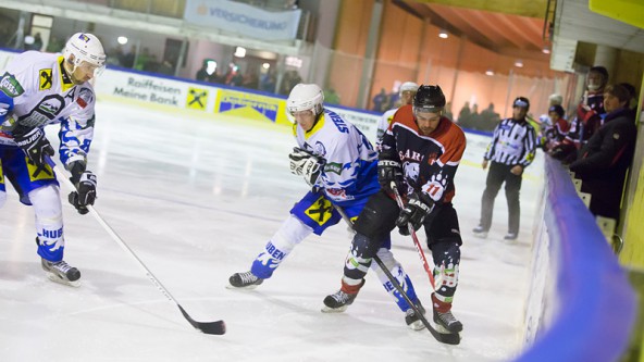 In der Anfangsphase war das Match zwischen Huben und Toblach ausgeglichen. Foto: Brunner Images