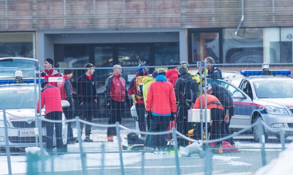 Das Rettungsteam startet in Matrei mit dem Einsatz. Fotos: Brunner Images