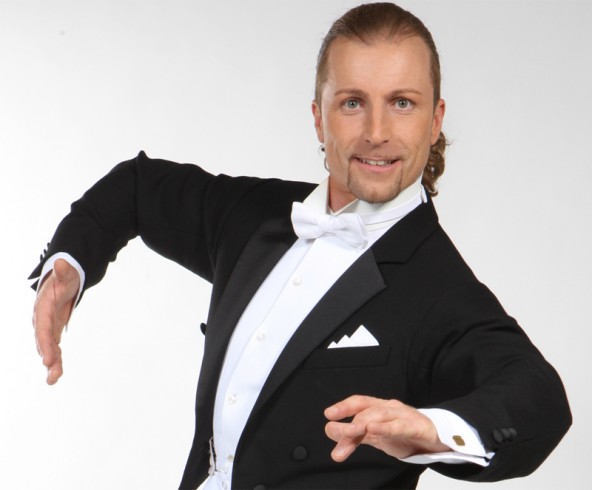 Er will in Lienz beweisen, dass das Tanzen glücklich macht: Dancing Star Gerhard Egger.