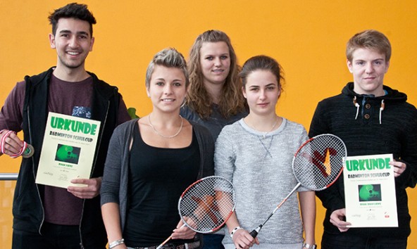 Einige Spieler der HAK Lienz: Alim Yürekli, Sandra Frena, Sandra Waldauf, Irina Olsacher, Johannes Martin. Foto: Hannes Gailer