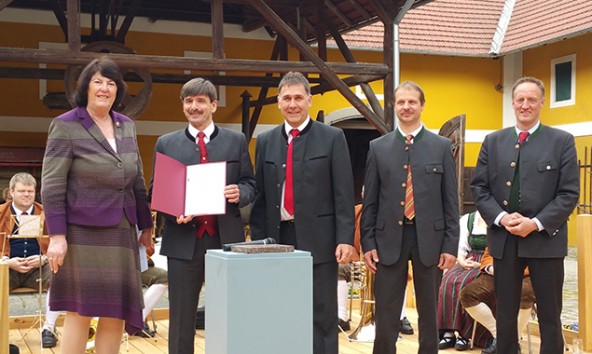 Präsidentin Eva Nowotny (UNESCO-Kommission), Bürgermeister Dietmar Ruggenthaler, Bürgermeister Anton Steiner, Widderhalter Andreas Marine,, Franz Wurnitsch (Pfarrgemeinderatsobmann Virgen).