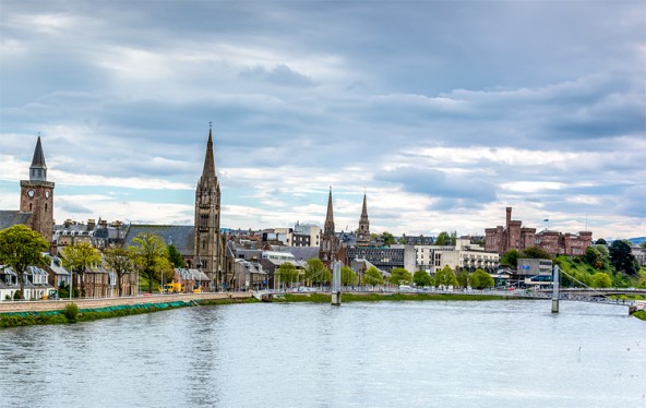 Die "Skyline" von Inverness (Fotos: Jörg Schnell)