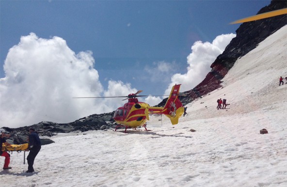 In 3.500 Metern Seehöhe wurden die deutschen Alpinisten versorgt und ausgeflogen. Foto: C7