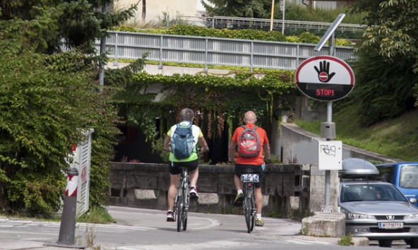 Radfaher, so Tagger, sehen Verbotsschilder eher als Hinweisschilder. Foto: Dolomitenstadt/Steiner