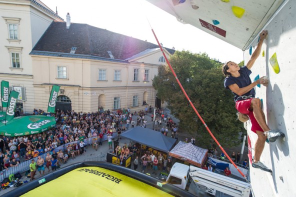 Rustam Gelmanov gilt als einer der Topfavoriten für den Kletterwettbewerb in Lienz. Foto: EXPA/Gruber