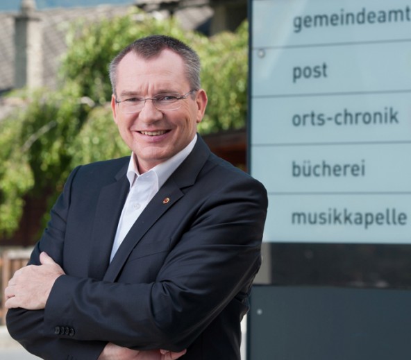 Gemeindelandesrat Johannes Tratter hofft auf rege aktive und passive Beteiligung bei den kommenden Wahlen. Foto: Land Tirol/Berger