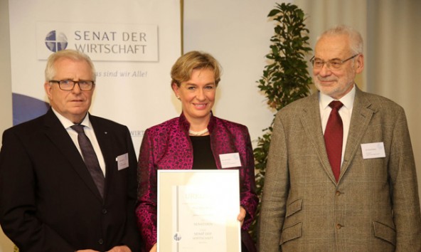 Von links.: Dieter Härthe (Vorstand Senat der Wirtschaft), Ulrike Ischler (GreenSmile GmbH/mysalifree) und Erhard Busek (Präsident Senat der Wirtschaft). Foto: Franz Johann Morgenbesser