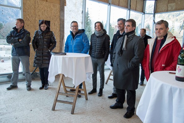 Immer wieder wurde betont, wie gut das Teamwork bei diesem Projekt ist. Sabine Istenich (2.v.l.) leitet die Arbeitsgruppe. Rechts neben ihr die VP-Mandatare Karl Kashofer, Christian Zanon, Stephan Tagger und Meinhard Pargger.